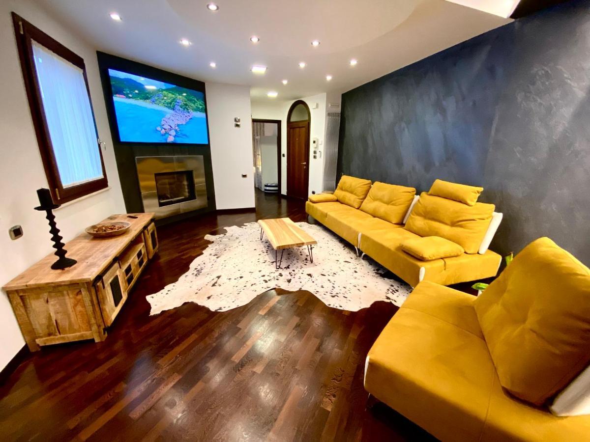 Wood Luxury House Daire Pescara Dış mekan fotoğraf