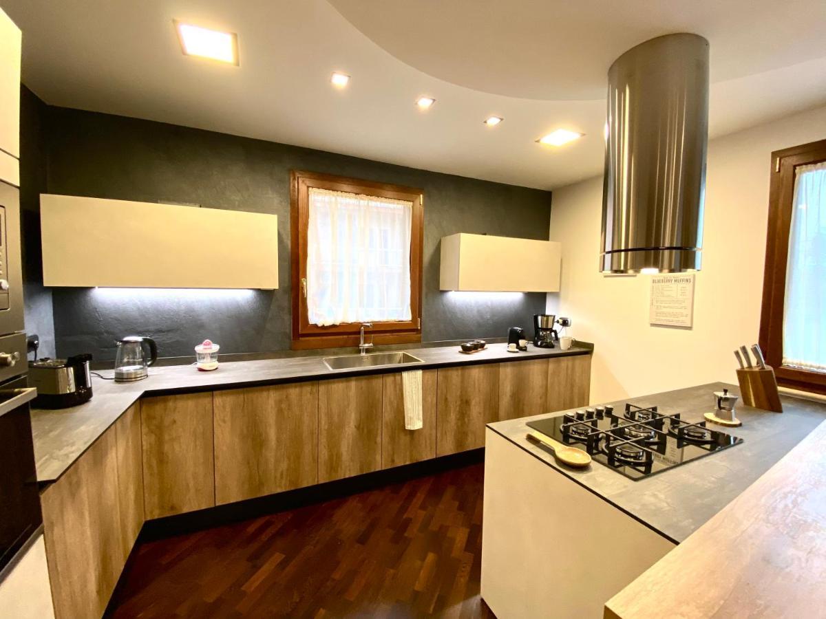 Wood Luxury House Daire Pescara Dış mekan fotoğraf