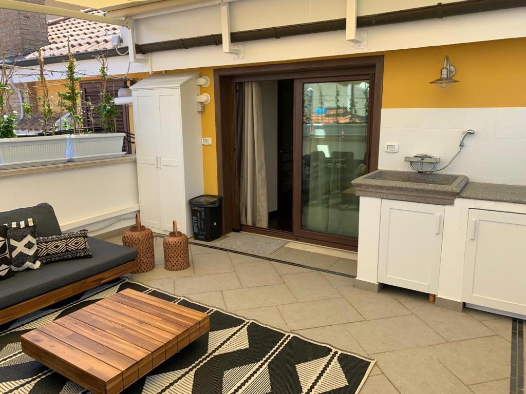 Wood Luxury House Daire Pescara Dış mekan fotoğraf